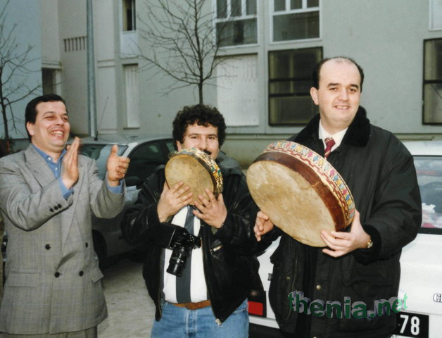 thenia1.jpg